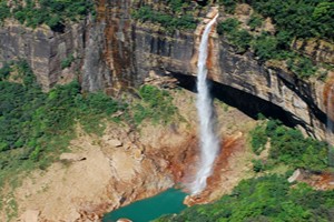 Honeymoon Special Meghalaya Tour Package By Thomas Cook