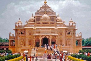 Explore Majestic Tour Of Gujarat With Air Costa