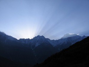 Sunrise, on the way to the Panchachuli glacier