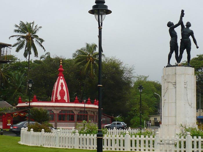 Goa-memoerial-statue