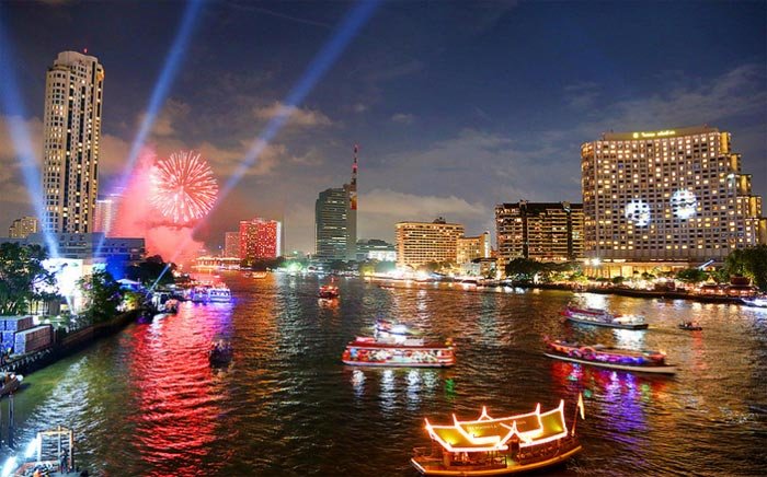 Bangkok-at-Night,-THAILAND-[flickr.com]