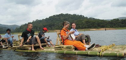 Bamboo rafting periyar Lake