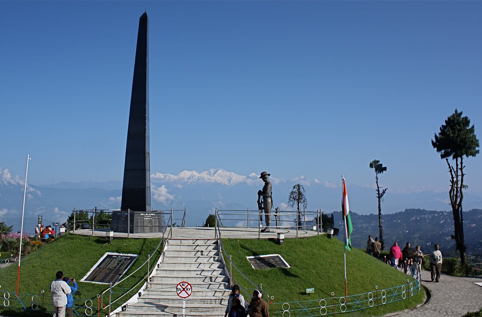Batasia Loop War Memorial